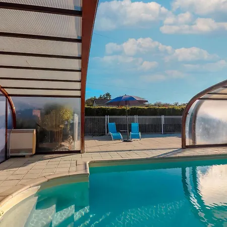 בית נופש Maison Hyacinthe קסטלנו-לה-שאפל